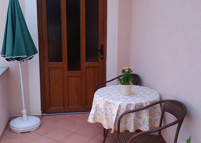 Grosse In Mit Grossem Garten By Interhome Apartment Gabonjin