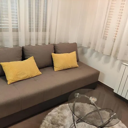 Apartmán Grosse In Mit Grossem Garten By Interhome Gabonjin